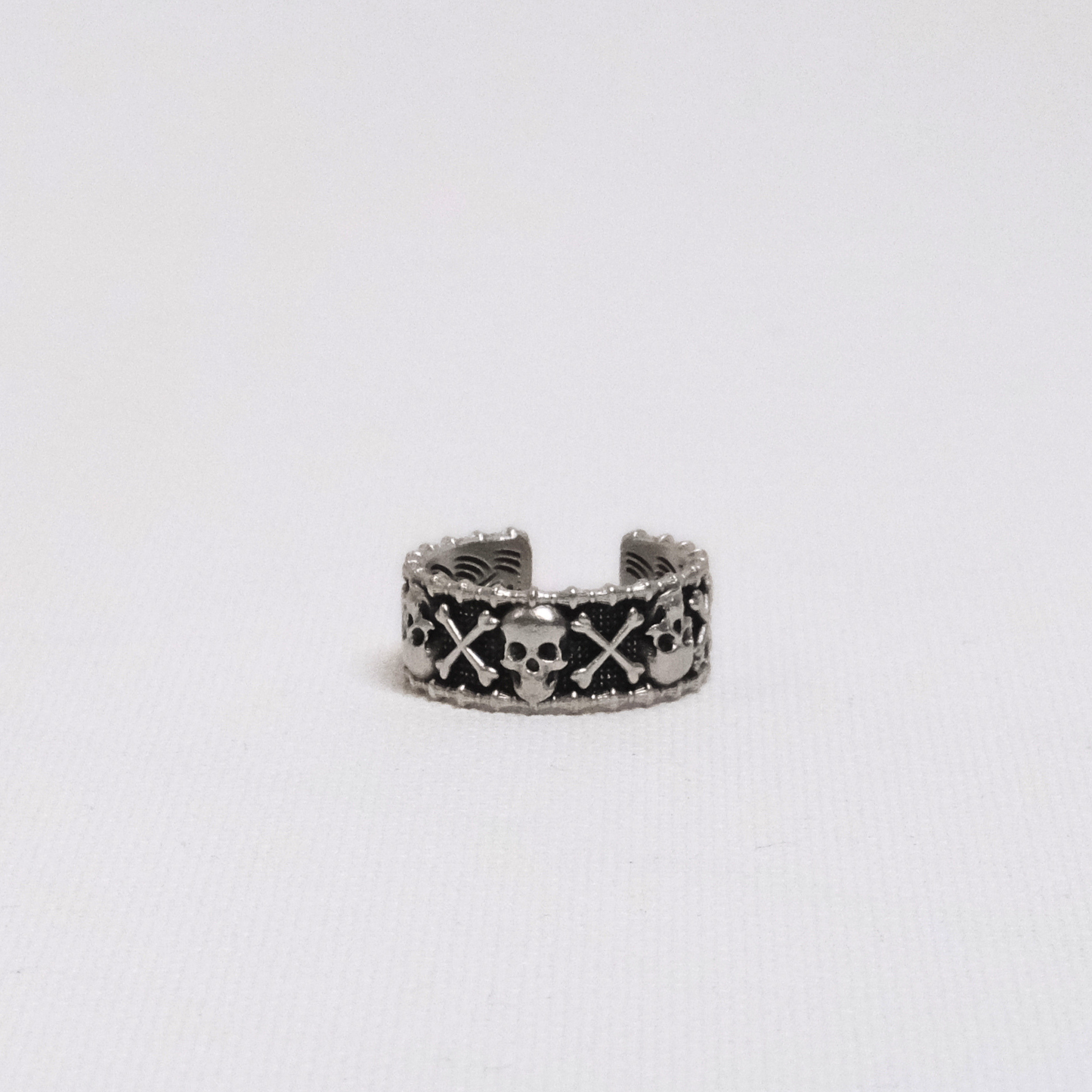 Kurukafa Figürlü Kararma Ve Solmaya Dayanıklı Ayarlanabilir Erkek Yüzük