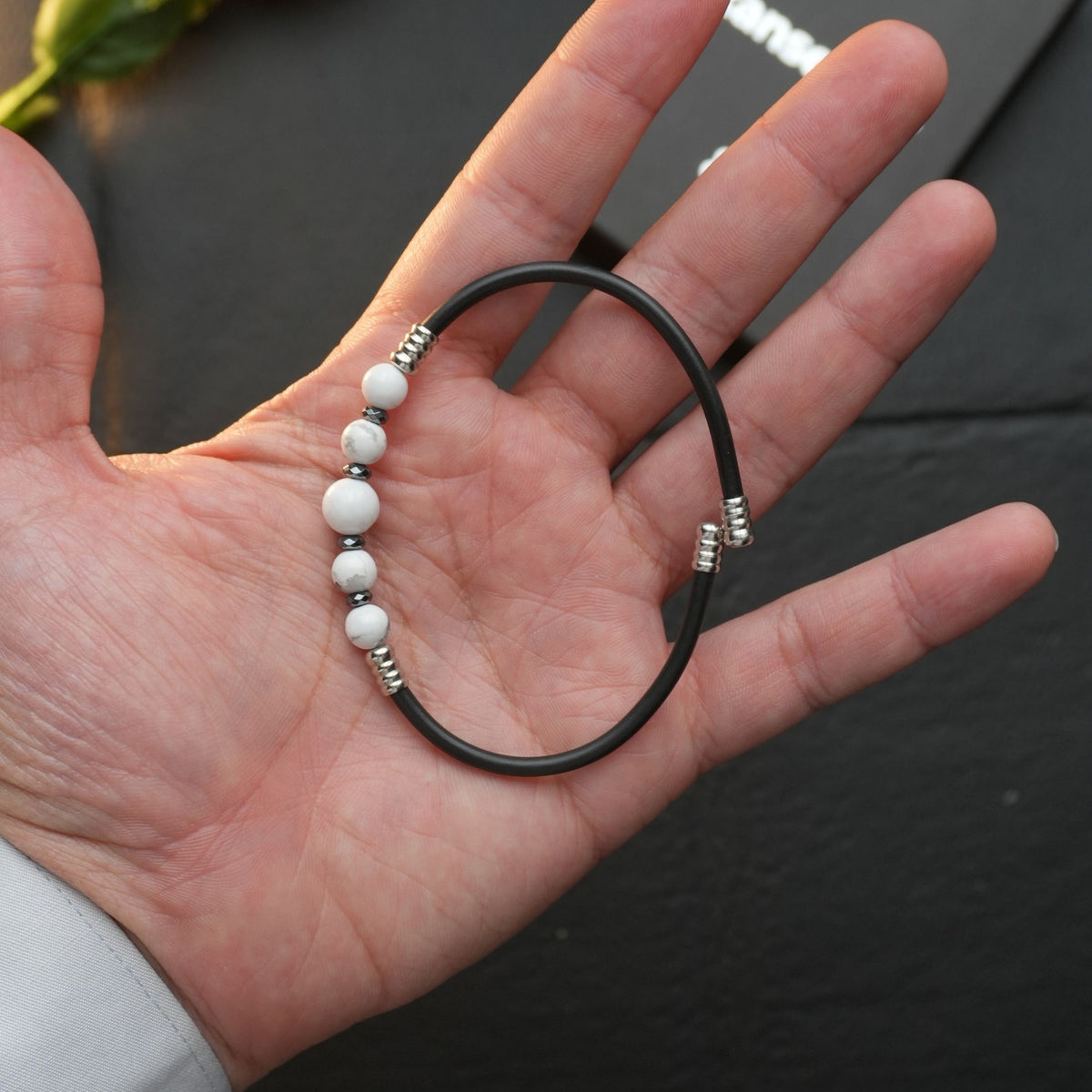 Minimalist Havlit Taşı Ayarlanabilir Bileklik
