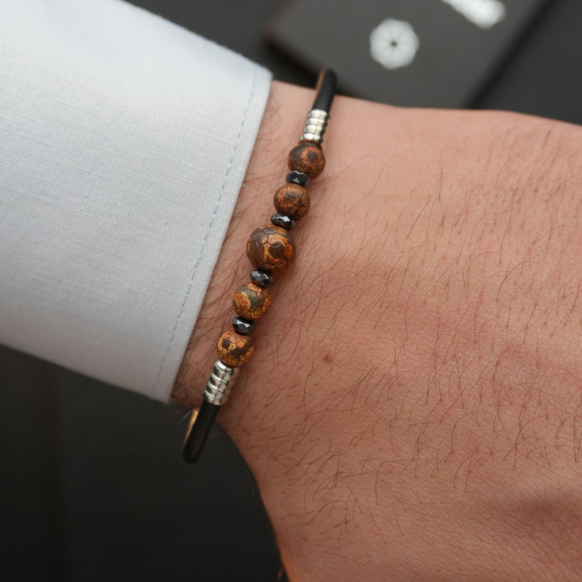 Minimalist Kahverengi Tibet Akik Taşı Ayarlanabilir Bileklik