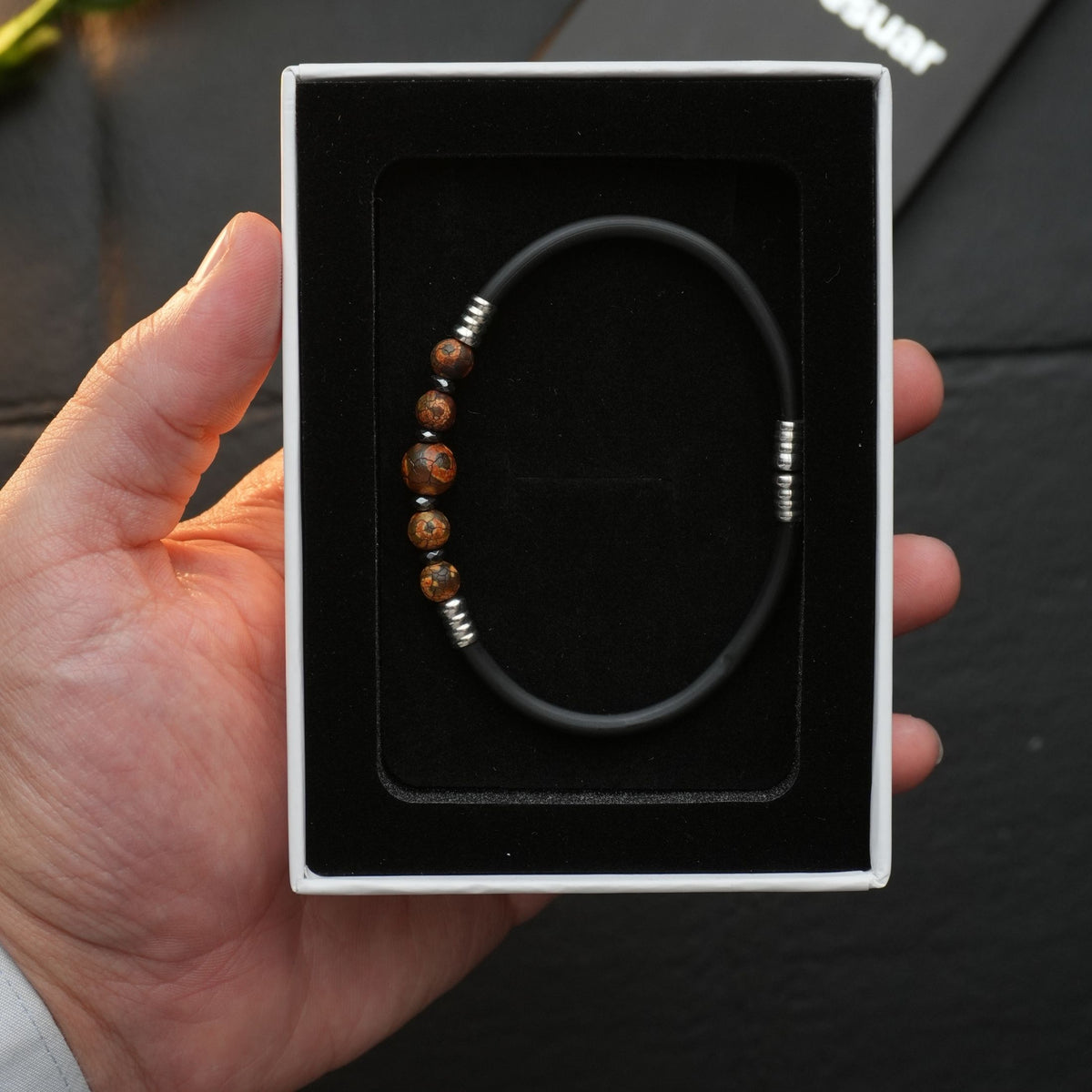 Minimalist Kahverengi Tibet Akik Taşı Ayarlanabilir Bileklik