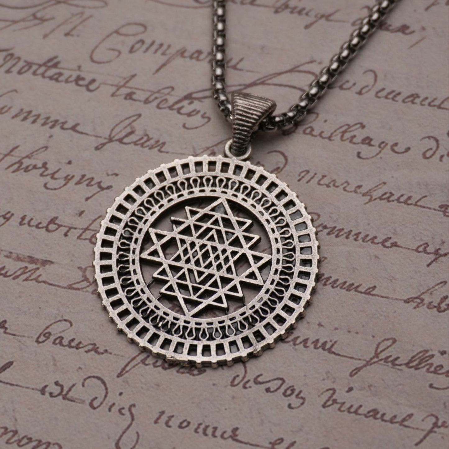 Geometrik Kadim Mandala Paslanmaz Çelik Erkek Madalyon Kolye