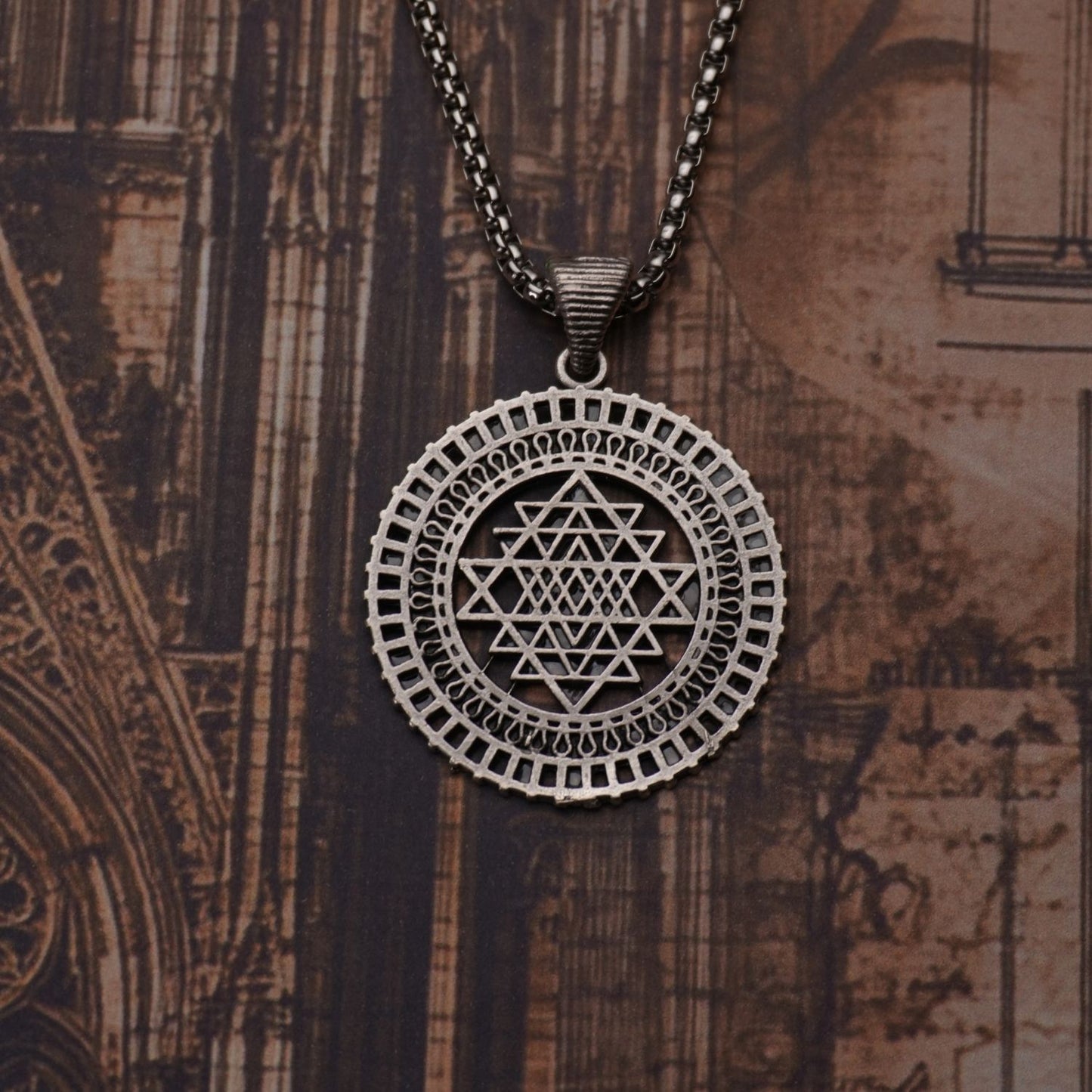 Geometrik Kadim Mandala Paslanmaz Çelik Erkek Madalyon Kolye