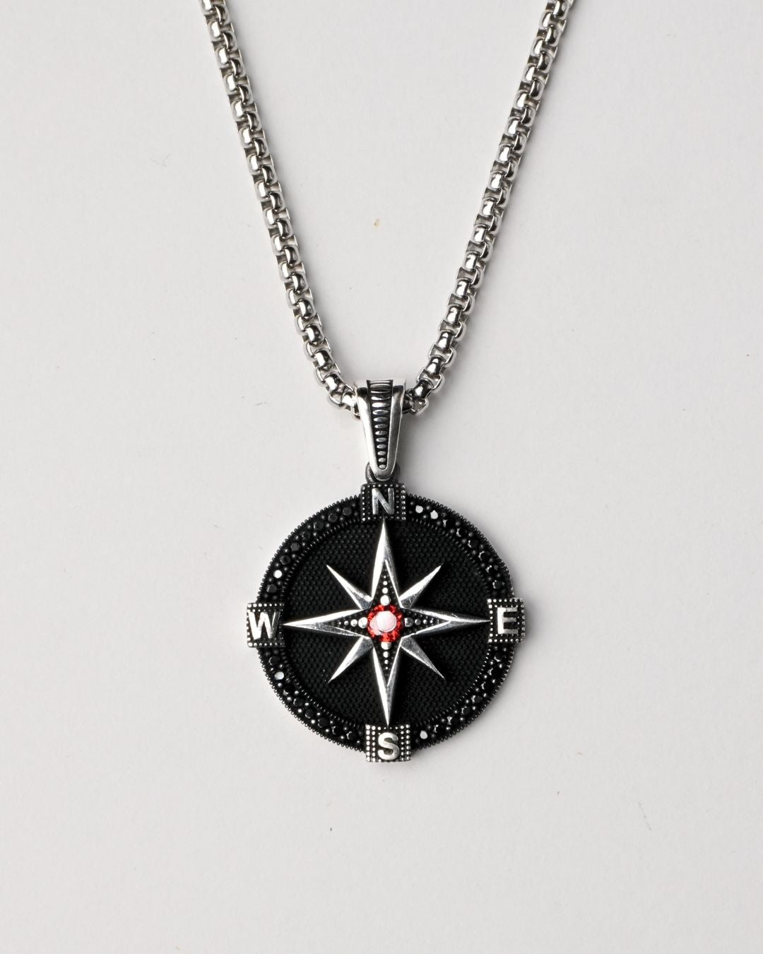 Pusula Figürlü Gümüş Erkek Kolye