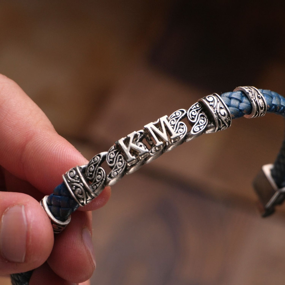 Kişiselleştirilebilir Hakiki Deri Sarmal Erkek Bileklik